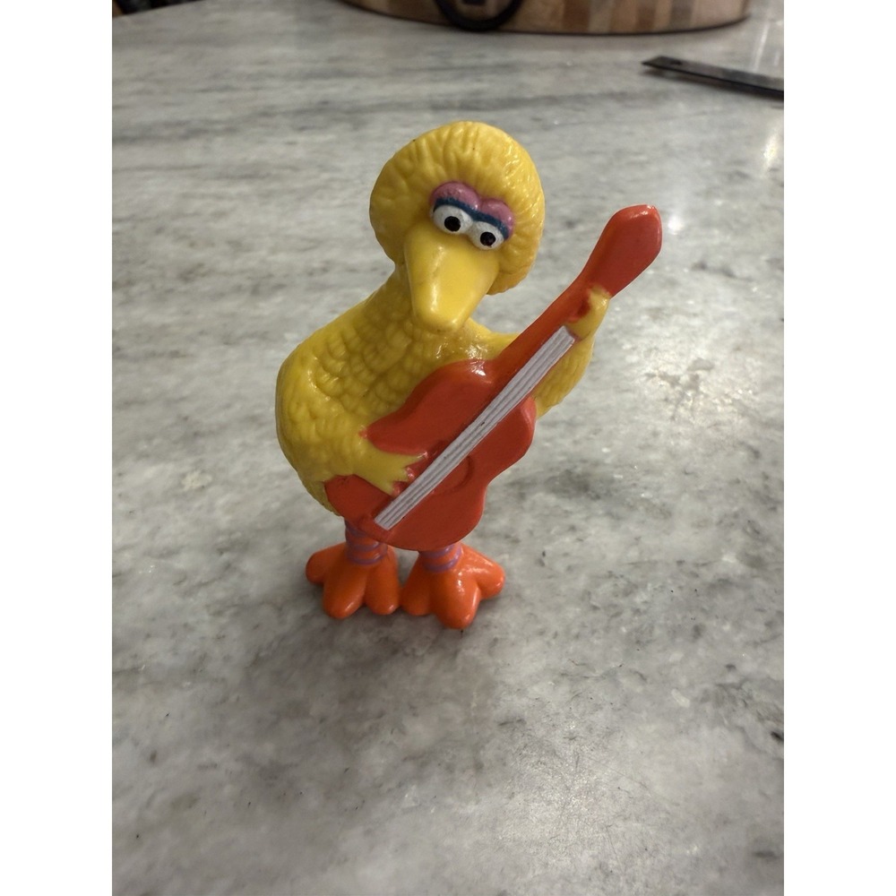 Sesame Street  3" Big Bird Figurine Playing Guitar Pre-Owned